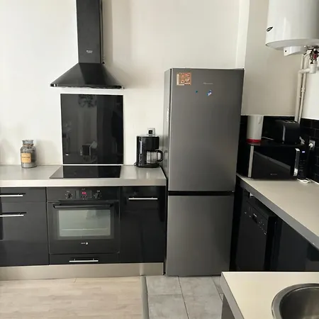 Cosy Quartier Champs Elysees Apartment Paris